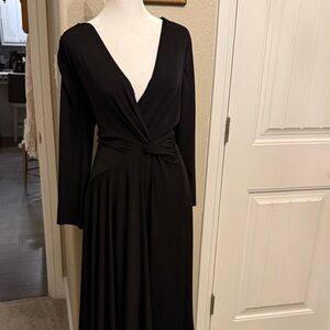 Robbie Bee Black Long Sleeve Dress